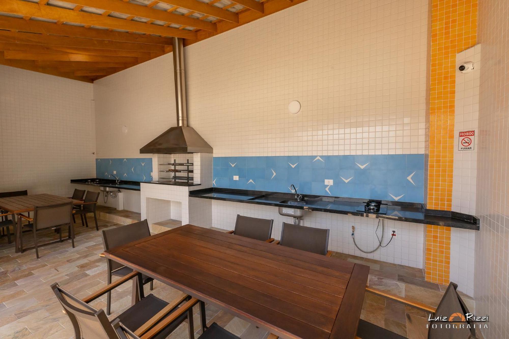 Apto Com Vista O Mar Toninhas - Apartamento *